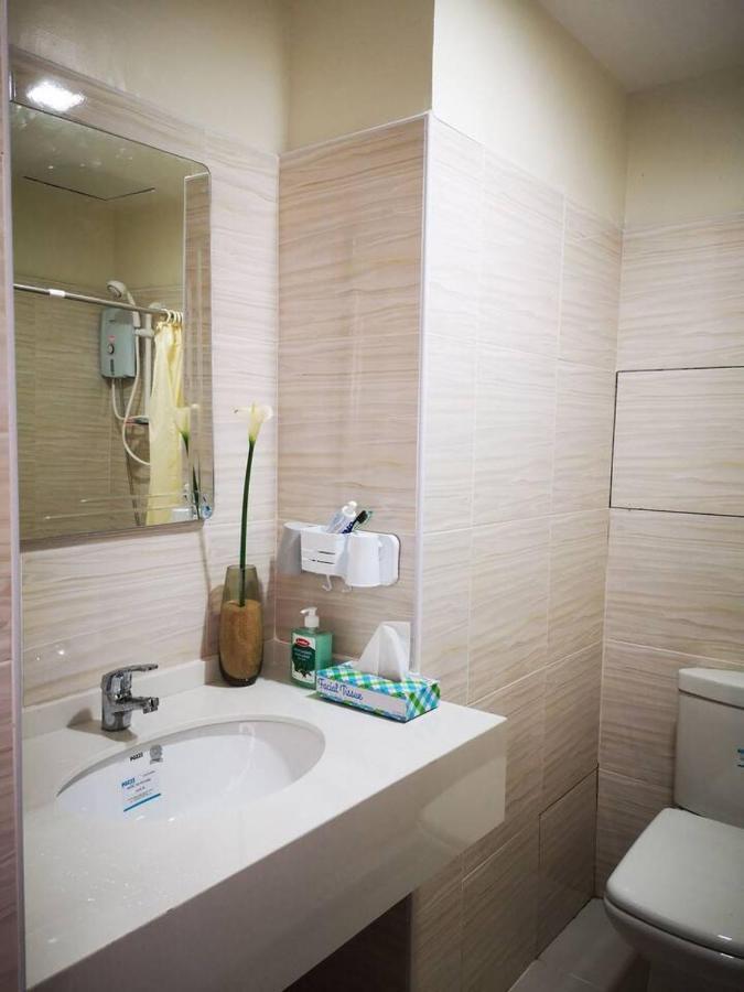 Bamboo Bay Condominium: Urban Near Hospitals & Malls
