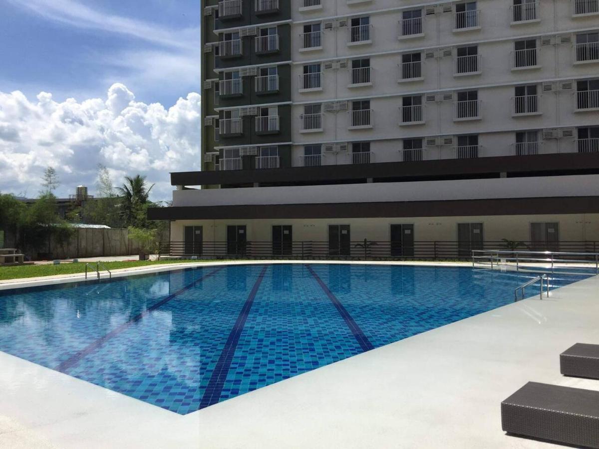 Bamboo Bay Condominium: Urban Near Hospitals & Malls Cebu