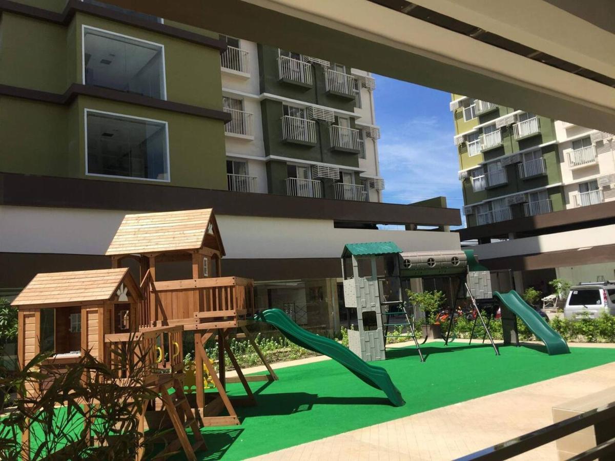Bamboo Bay Condominium: Urban Near Hospitals & Malls Apartment